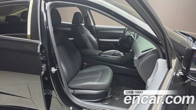 Hyundai Sonata 2023 — photo 18
