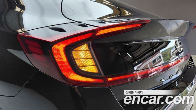 Hyundai Sonata 2023 — photo 9