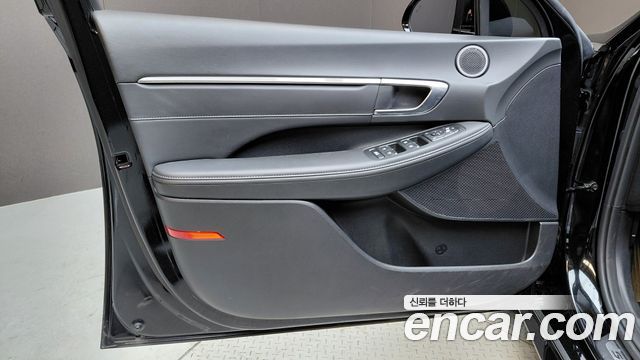 Hyundai Sonata 2023 — photo 14