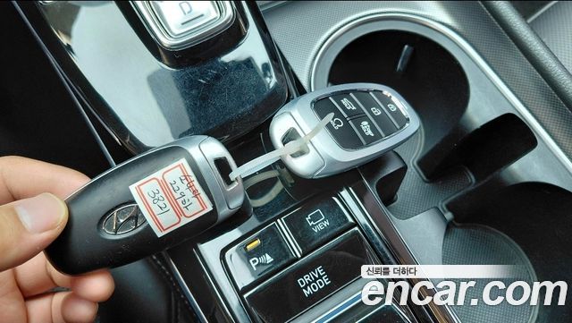 Hyundai Sonata 2023 — photo 32