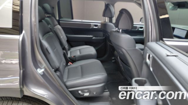 Hyundai Santafe 2024 — photo 17