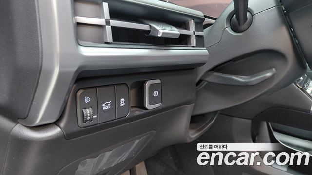 Hyundai Santafe 2024 — photo 28