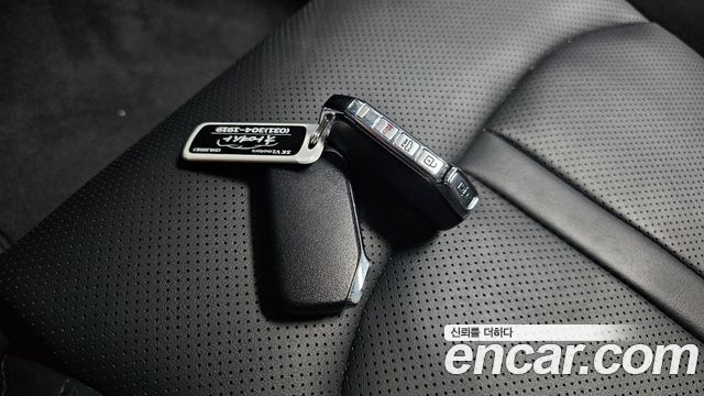 Kia K5 2021 — photo 23
