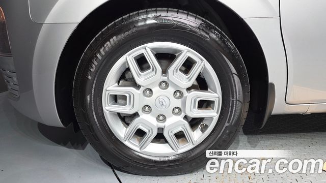 Hyundai Staria 2022 — photo 5