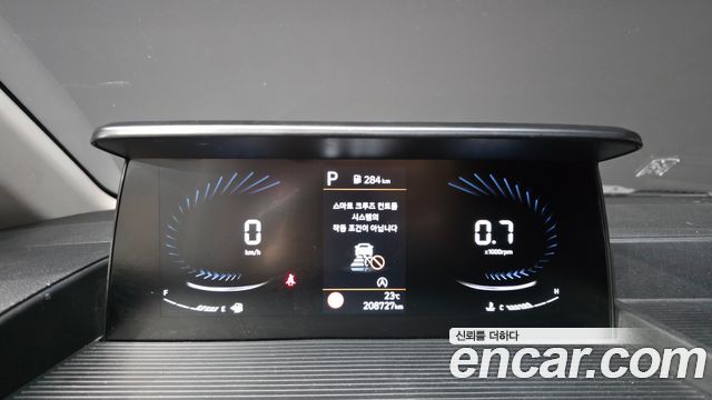Hyundai Staria 2022 — photo 8
