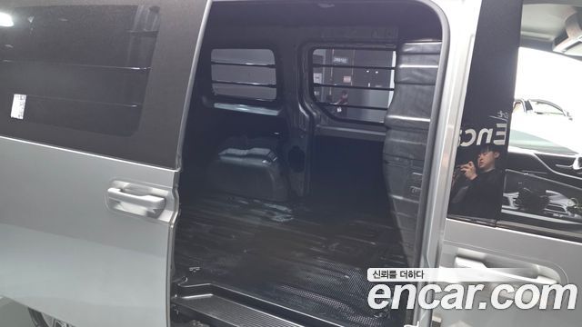 Hyundai Staria 2022 — photo 12