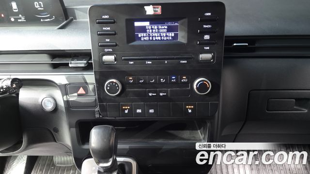 Hyundai Staria 2022 — photo 14
