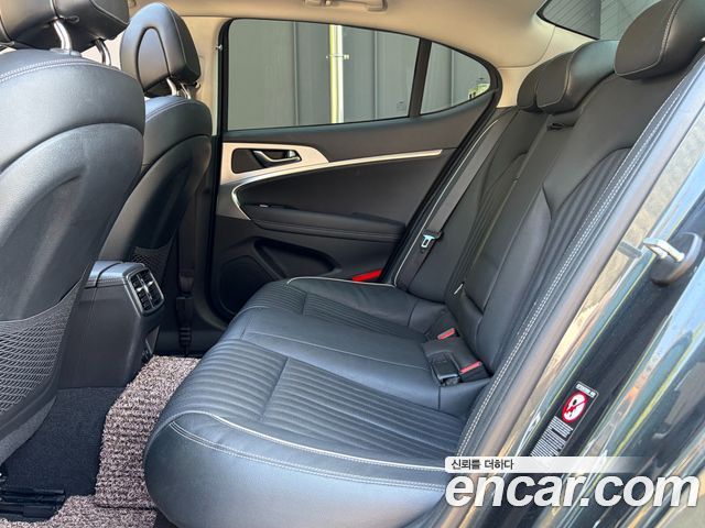 Genesis G70 2018 — photo 9