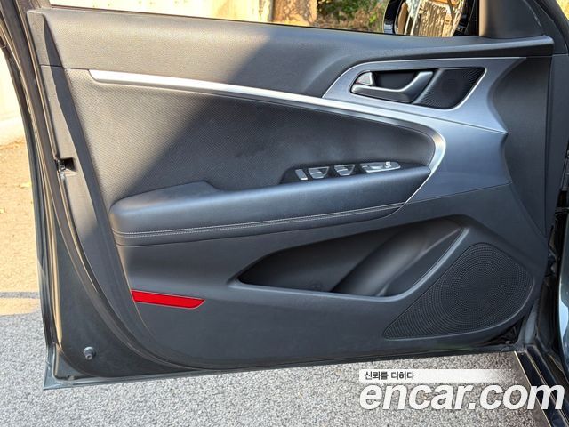 Genesis G70 2018 — photo 10
