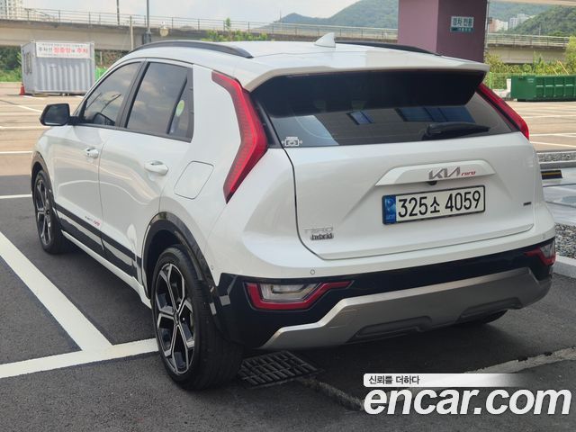 Kia Niro 2022 — photo 2