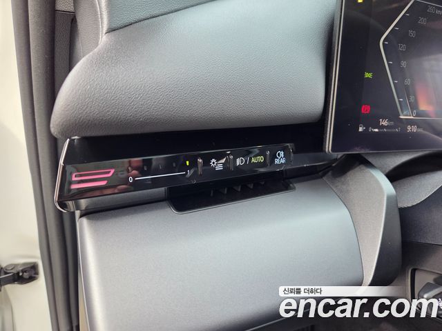 BMW 5-Series 2024 — photo 14
