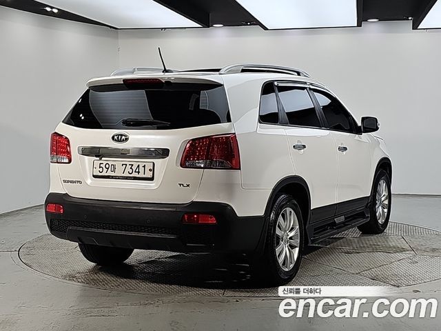 Kia Sorento 2011 — photo 4