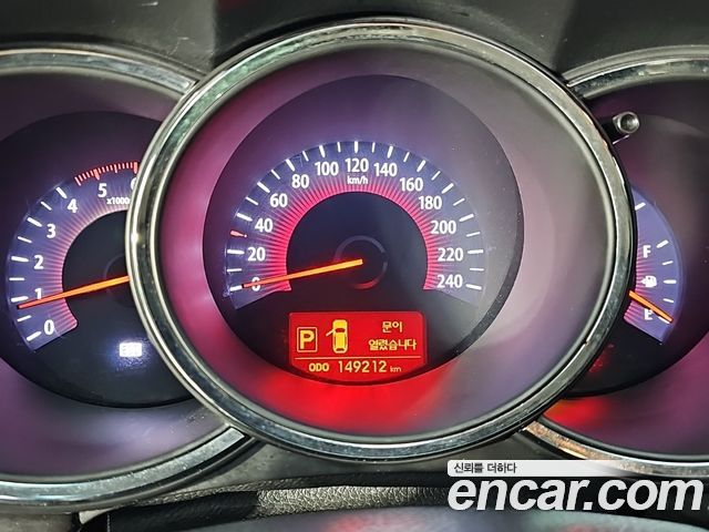 Kia Sorento 2011 — photo 7