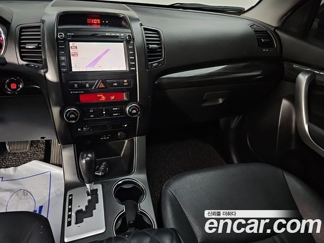Kia Sorento 2011 — photo 10