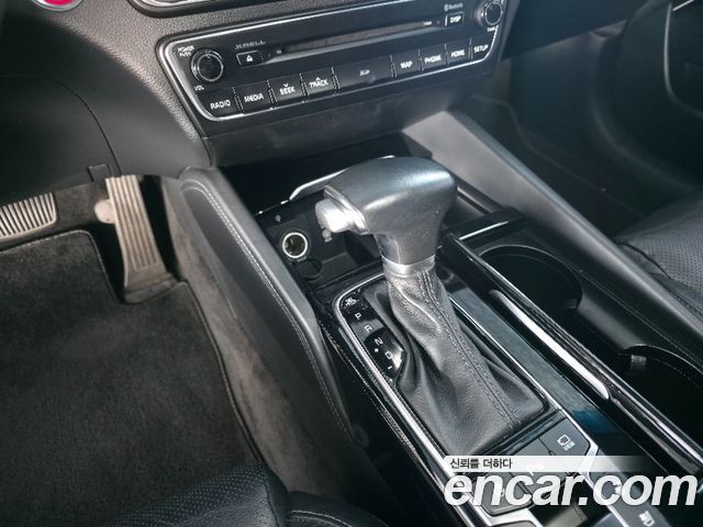 Kia K7 2017 — photo 9
