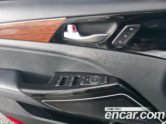 Kia K7 2017 — photo 13