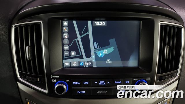 Hyundai Starex 2017 — photo 9