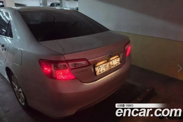 Toyota Camry 2013 — photo 3