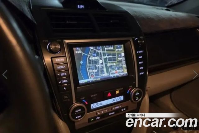Toyota Camry 2013 — photo 6