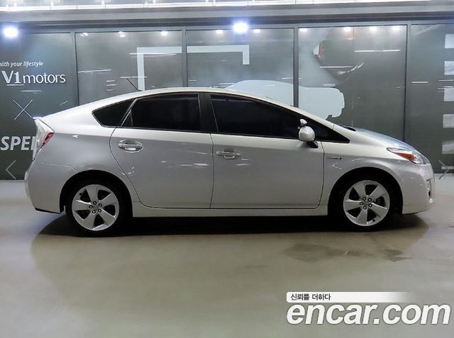 Toyota Prius 2011 — photo 3