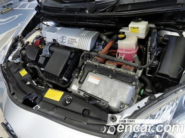 Toyota Prius 2011 — photo 18