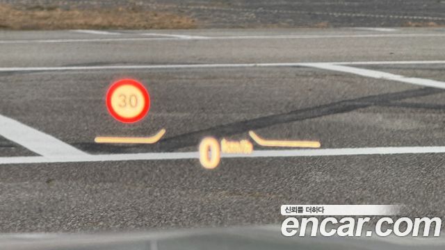 BMW Z4 2022 — photo 18