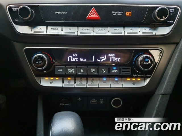Hyundai Sonata 2019 — photo 11