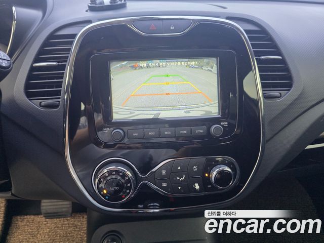 Renault Korea QM3 2014 — photo 15