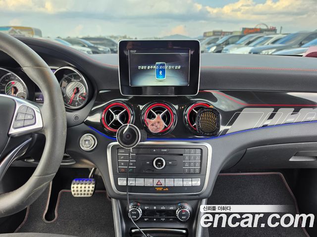 Mercedes-Benz GLA-Class 2019 — photo 11