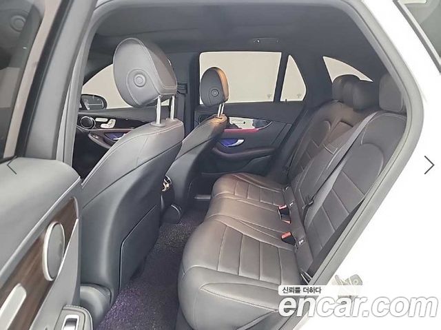 Mercedes-Benz GLC-Class 2020 — photo 12