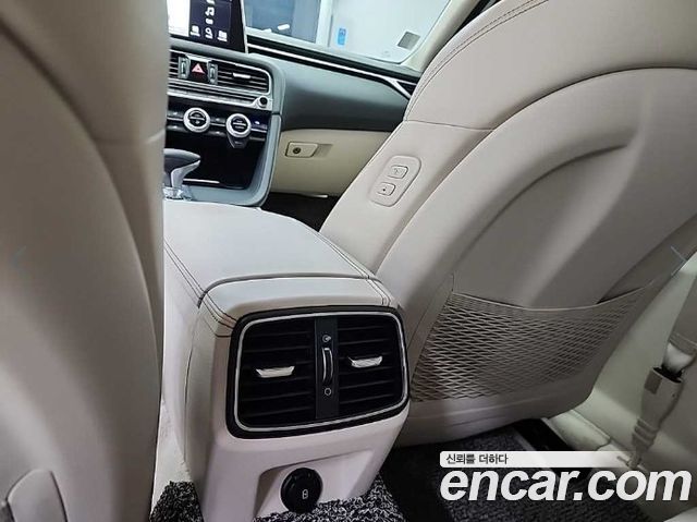 Genesis G70 2019 — photo 13