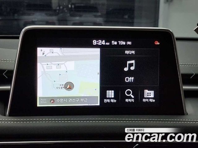 Genesis G70 2019 — photo 16