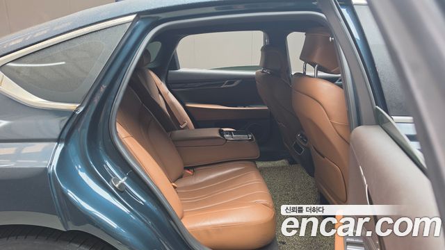 Genesis G80 2022 — photo 17