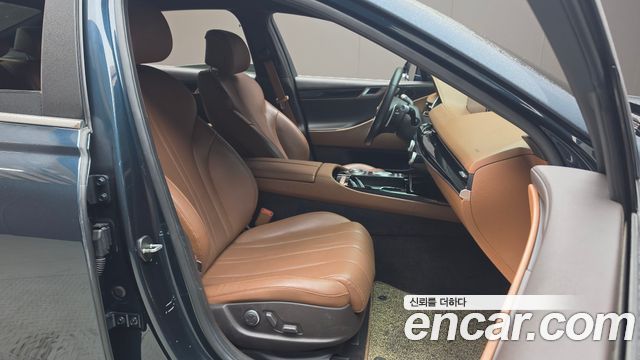 Genesis G80 2022 — photo 18