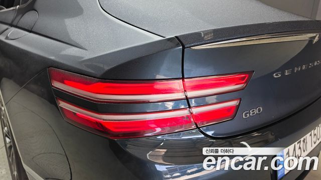 Genesis G80 2022 — photo 9