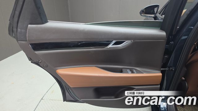Genesis G80 2022 — photo 15
