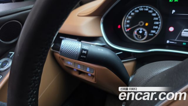 Genesis G80 2022 — photo 29