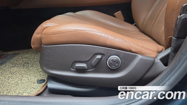 Genesis G80 2022 — photo 32