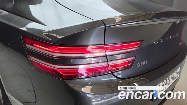 Genesis G80 2023 — photo 9