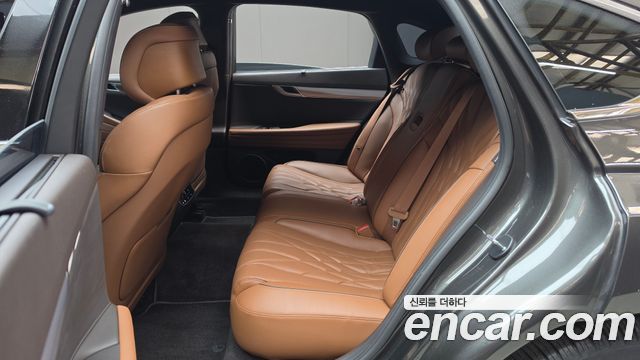 Genesis G80 2023 — photo 16