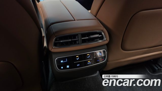 Genesis G80 2023 — photo 33
