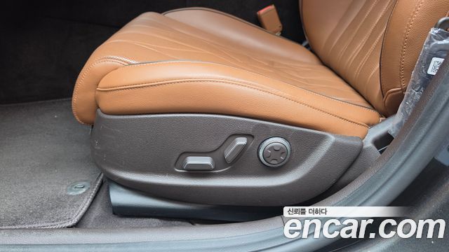 Genesis G80 2023 — photo 35