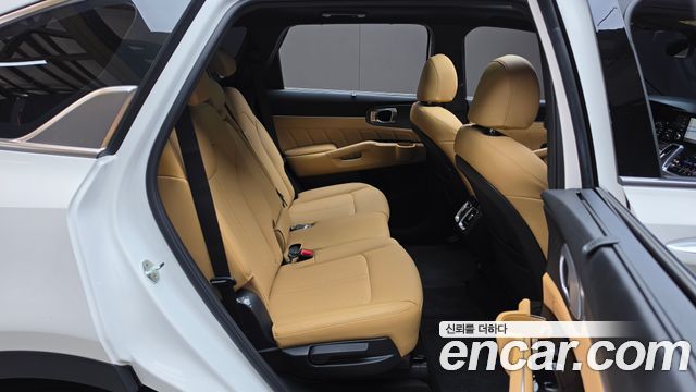 Kia Sorento 2023 — photo 17