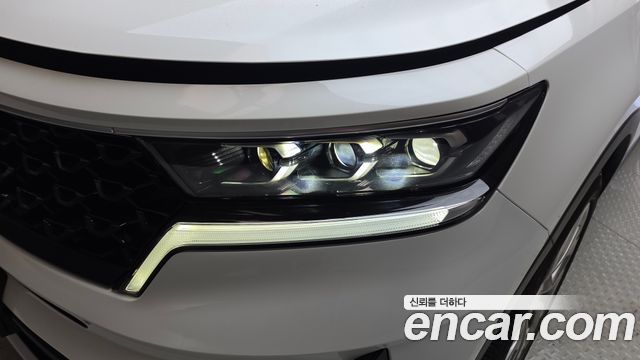 Kia Sorento 2023 — photo 8