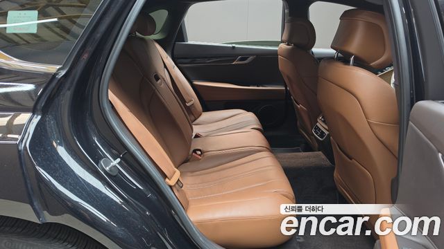 Genesis G80 2022 — photo 17