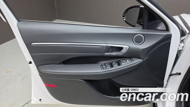 Hyundai Sonata 2023 — photo 14