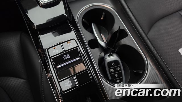 Hyundai Sonata 2023 — photo 27