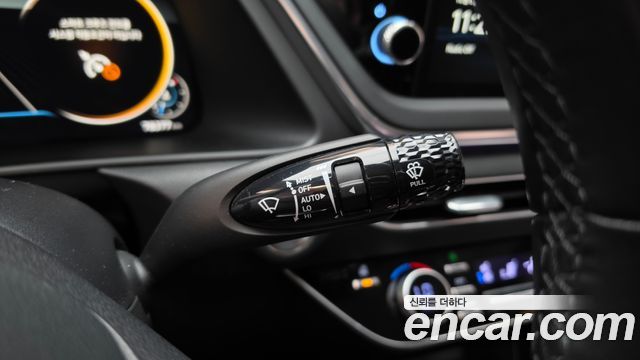 Hyundai Sonata 2023 — photo 30
