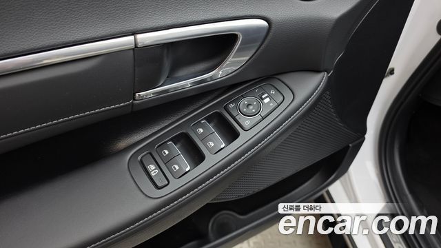 Hyundai Sonata 2023 — photo 31