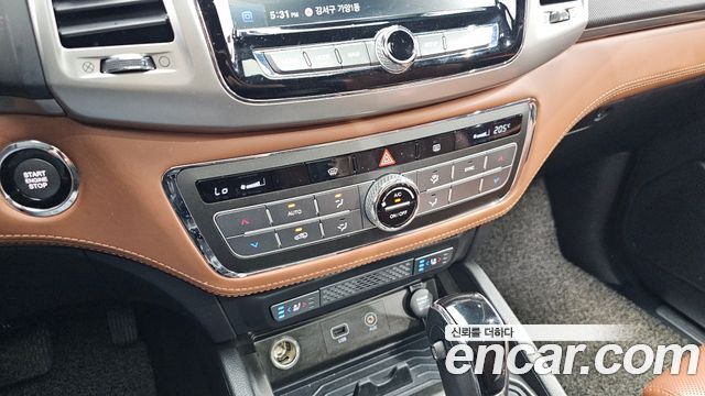KG Mobility Rexton 2019 — photo 23